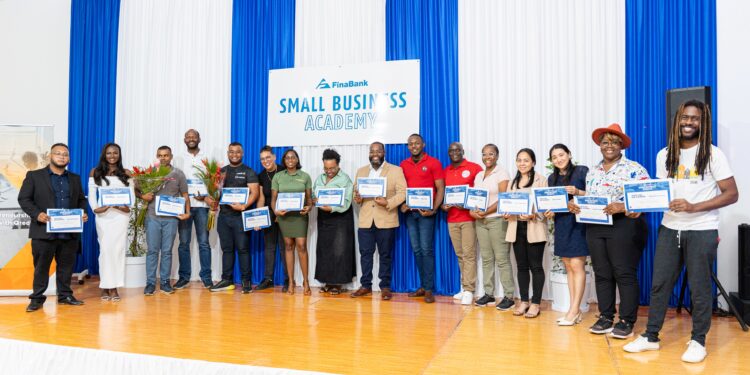 Finabank viert succesvolle afsluiting eerste editie Small Business Academy