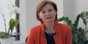 Lilia Burunciuc wereldbank caribis directeur Het Caribisch gebied staat voor een hardnekkig probleem: de kloof tussen gevraagde en beschikbare vaardigheden leidt tot hoge werkloosheid onder jongeren en belemmert de economische ontwikkeling. Dat stelt Lilia Burunciuc, directeur van de Wereldbank voor het Caribisch gebied, in een recent opiniestuk.