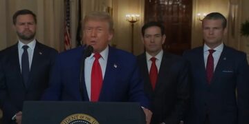 trump vance hegseth De Amerikaanse president Donald Trump heeft zondag (11 januari 2026) gezegd dat hij geneigd is ExxonMobil buiten toekomstige olieactiviteiten in Venezuela te houden, nadat topman Darren Woods zich sceptisch had uitgelaten over investeringen in het land.