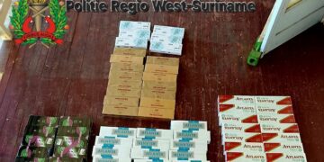 516423237 572582529265928 3086101533600049082 n e1752079620395 Het Regio Bijstandsteam West (RBT West) heeft op dinsdag 8 juli 2025 een 61-jarige man wederom aangehouden voor het bezit van een aanzienlijke hoeveelheid illegale sigaretten.