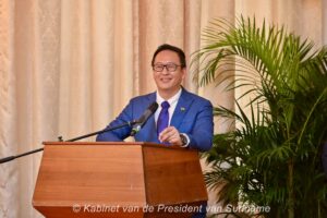 TSANG Minister Tsang presenteert een nieuwe onderhoudsplanning voor wegen en goten in 2026, met inzet van gedetineerden en betere controle. Lees verder voor alle details!