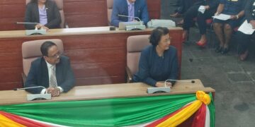 WhatsApp Image 2025 07 06 at 12.49.56 PM De Nationale Assemblee heeft vandaag Jennifer Simons en Gregory Rusland per acclamatie gekozen tot respectievelijk president en vicepresident van de Republiek Suriname.