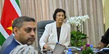 WhatsApp Image 2025 07 30 at 5.33.11 PM 4 De directie van de N.V. Energiebedrijven Suriname (EBS) heeft woensdag een energie-overleg gevoerd met president Jennifer Simons op het Kabinet van de President...