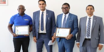 volksgezondheid erkend malaria instanties Minister Amar Ramadhin heeft tijdens een persconferentie formeel erkenning uitgesproken voor de cruciale bijdrage van de Medische Zending en de PAHO aan de malaria-eliminatie in Suriname.