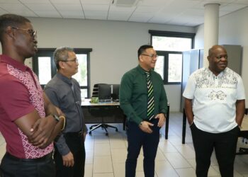 526618143 1074097281574726 3126856494146377612 n Minister Marinus Bee van Binnenlandse Zaken heeft vrijdag 1 augustus 2025 werkbezoeken gebracht aan het Pensioenfonds en de Kustwacht Suriname, met als doel de samenwerking te versterken en de overheidsdienstverlening te moderniseren...