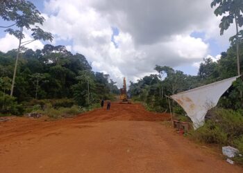 536280469 1228710775936397 7618227875912406131 n De belangrijke wegstrekking tussen Apoera en Paramaribo, ter hoogte van de grote Falawatrakreek, is weer volledig opengesteld voor verkeer.