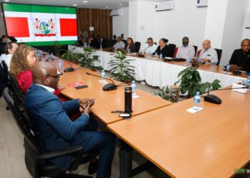 WhatsApp Image 2025 08 13 at 4.19.42 PM 1536x1023 1 Vertegenwoordigers uit de Surinaamse toerismesector hebben woensdag op het Kabinet van de President gezamenlijk de koers uitgezet voor een duurzame ontwikkeling van het toerisme...
