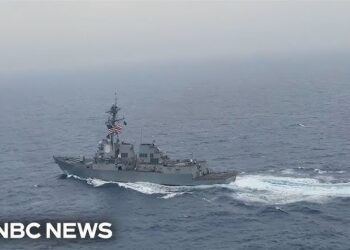 hq720 4 De Verenigde Staten hebben drie Aegis-raketvernietigers naar de wateren bij Venezuela gestuurd als onderdeel van president Donald Trumps offensief tegen Latijns-Amerikaanse drugskartels...