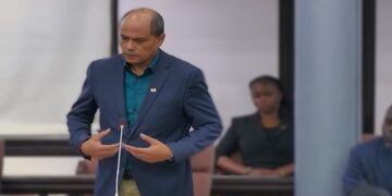 jerrel pawiroredjo Parlementariër en oogarts Jerrel Pawiroredjo heeft tijdens de begrotingsbehandeling 2025 gewaarschuwd voor het aanwakkeren van etnische sentimenten in het debat over de numerus fixus voor de artsenopleiding in Suriname.