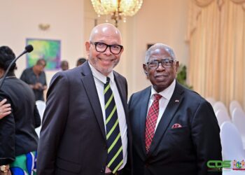 minOWC2 Met de beëdiging van Dirk Currie als minister van Onderwijs, Wetenschap en Cultuur is het kabinet van president Jennifer Simons en vicepresident Gregory Rusland volledig gevormd. Currie legde op dinsdag 5 augustus 2025 de eed af in het presidentieel paleis in Paramaribo.