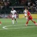 WK-kwalificatie groep A Concacaf: Natio wint, nu aan kop in race naar WK-ticket 9 542557158 17918081544156466 2734404742488777588 n Het is Suriname gelukt om maandagavond in San Salvador te winnen van El Salvador en staat nu alleen op de eerste plaats in Groep A, in de race voor rechtstreekse plaatsing voor het FIFA-eindtoernooi van volgend jaar. En omdat de grote favoriet in deze groep, Panama, in eigen huis gelijkspeelde tegen Guatemala, telt deze zege van Natio eigenlijk voor anderhalf...