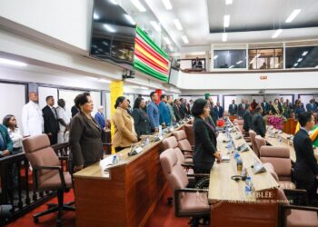 556039565 829689829452795 5149742807034766163 n De oppositie in De Nationale Assemblée heeft met aandacht en ernst de jaarrede van de regering Jenny Simons-Rusland gevolgd. Zowel in het parlement als in de samenleving waren de verwachtingen hooggespannen. De bevolking hoopte op een toespraak die richting zou geven, vertrouwen zou bieden en concrete oplossingen zou presenteren voor de grote uitdagingen van ons land...