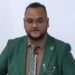 Hakiem Lalmohamed VHP VHP-parlementariër Hakiem Lalmohamed stelt dat niet alleen de samenleving de buikriem moet aanhalen, maar ook de overheid zelf. Volgens hem is een eenvoudige manier om kosten te besparen het behouden van functionarissen die al in dienst zijn, in plaats van hen te vervangen onder het mom van “gewijzigde beleidsinzichten”...
