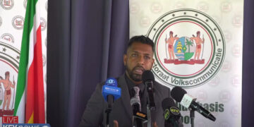 Harish Monorath RVM3 Minister van Justitie en Politie Harish Monorath waarschuwt voor de bijna dagelijkse realiteit van mensenhandel en mensensmokkel in Suriname. Voorafgaand aan de wekelijkse Raad van Ministers (RvM) stelde hij dat buitenlandse slachtoffers onder valse voorwendselen worden binnengebracht en uitgebuit...