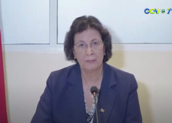 Screenshot 2025 09 26 173239 President Jennifer Simons is vrijdag teruggekeerd in Suriname na haar deelname aan de 80ste Algemene Vergadering van de Verenigde Naties (AVVN) in New York. Tijdens haar verblijf had zij een druk programma met bilaterale ontmoetingen, waarbij natuurbehoud en duurzaam bosbeheer centraal stonden...