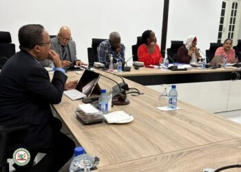 WhatsApp Image 2025 09 23 at 12.20.51 ffd331cc Minister van Onderwijs, Wetenschap en Cultuur (OW&C), Dirk Currie, heeft op maandag 22 september 2025 een uitgebreide presentatie verzorgd aan waarnemend president Gregory Rusland over de voorbereidingen voor de start van het nieuwe schooljaar 2025-2026 op 1 oktober...