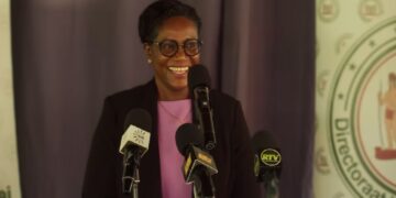 adelien wijnerman Minister Adelien Wijnerman van Financiën en Planning noemt het vertrek van Malty Dwarkasing als administrateur-generaal van het Bureau voor de Staatsschuld onfatsoenlijk. Dwarkasing diende vrijdagmiddag 12 september 2025, aan het einde van de werkdag, haar ontslagbrief in zonder enige toelichting.