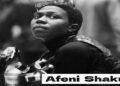 afeni shakur Assata Shakur, peettante van Tupac Shakur, overleed op 25 september 2025 in Cuba, waar zij sinds 1979 politiek asiel genoot. Haar dood roept herinneringen op aan Tupac’s moeder, Afeni Shakur, beide prominente activisten in de Black Liberation-beweging. Hun nalatenschap leeft voort in Tupac’s kunst, activisme en blijvende maatschappelijke impact.