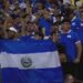 el Salvador suporters De FIFA heeft El Salvador bestraft met een boete van USD 62.715 en gedeeltelijke stadionleegte vanwege racistische uitlatingen van fans tegenover Surinaamse spelers op 8 september. Suriname won de wedstrijd met 1-2. Doelman Etienne Vaessen en bondscoach Stanley Menzo veroordeelden het gedrag scherp. De boete wordt besteed aan een antidiscriminatieplan.