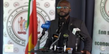 misiekaba rvm Het zorgpersoneel van diverse gezondheidsinstellingen ontvangt tot en met december 2025 maandelijks SRD 7.000 aan overbruggingstoelage. Volgens minister André Misiekaba (Volksgezondheid, Welzijn en Arbeid) wordt de achterstand vanaf maart ingelopen, met eerste uitbetaling op 15 oktober.