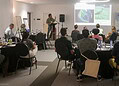 1.Presentatie door A. Lesterhuis Aan de workshop namen vertegenwoordigers deel van onder meer het Surinaamse Ministerie van Grondbeleid en Bosbeheer en het Ministerie van Openbare Werken & Ruimtelijke Ordening; GEPOG, L’Office Français de la Biodiversité en le Conservatoire du Littoral (Frans-Guyana); de Protected Areas Commission en NAREI (Guyana), het Canadese Ministerie van Environment and Climate Change, en andere partners.