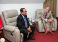 557615806 1357193326407651 8261350446183600514 n De Nederlandse ambassadeur Walter Oostelbos heeft op donderdag 2 oktober 2025 met vicepresident Gregory Rusland gesproken over visumvrij reizen naar de EU en een vervolg op het samenwerkingsprogramma Makandra. Volgens Oostelbos zijn er EU-middelen beschikbaar en vordert Suriname met de vereiste voorbereidingen.