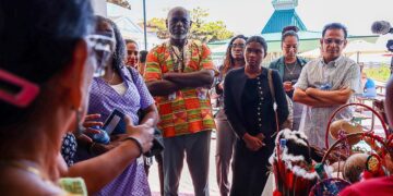 560430878 842331771521934 5804786766271882337 n De vaste commissie voor Transport, Communicatie en Toerisme (TCT) van De Nationale Assemblée heeft dinsdag 14 oktober 2025 overleg gevoerd en een oriëntatiebezoek gebracht aan de crafters en foodstandhouders aan de Waterkant. Centraal stonden klachten over hoge huur, veiligheid en basisvoorzieningen.