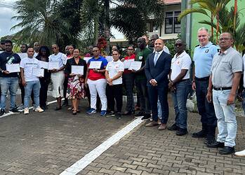 574571230 122223137474121783 7841617010400658610 n Vijftien overheidsfunctionarissen hebben een intensieve training afgerond in het herkennen van identiteits- en documentfraude.