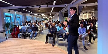 IMG 20251017 WA0000 1 SBM Offshore heeft in Rotterdam met leden van de Surinaamse gemeenschap gesproken over kansen voor Surinamers in de opkomende offshore-olie-industrie. Het bedrijf zegt lokale kennis en personeel te willen betrekken bij de ontwikkeling van het GranMorgu-project voor de Surinaamse kust.