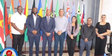 IMG 1176 1536x1024 1 Het ministerie van Economische Zaken, Ondernemerschap en Technologische Innovatie (EZOTI) heeft op dinsdag 7 oktober 2025 een constructief overleg gevoerd met het Caribbean Development Fund (CDF). Centraal stonden samenwerking, duurzame productie en innovatie om de industriële ontwikkeling en werkgelegenheid te versterken...