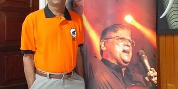 Idris Naipal Sinds het aantreden van de regering-Simons lijkt een stille heksenjacht te zijn begonnen op topdeskundigen. Wat begon bij het ministerie van Openbare Werken, Ruimtelijke Ordening (OWRO), waaide door naar Financiën, Landbouw (LVV) en Natuurlijke Hulpbronnen, etc. Overal worden ervaren vakmensen vervangen door paarse partijloyalisten.