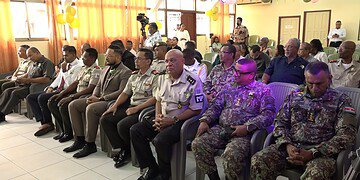 SREM De opvang die de Stichting Re-integratie ex-militairen (SREM) biedt, is een bijzondere handreiking naar de ex-militairen. Dit stelde bevelhebber Werner Kioe A Sen bij de herdenking van het 45-jarig bestaan van de stichting.