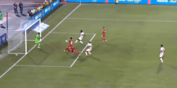 Screenshot 2025 10 15 004721 Suriname heeft dinsdagavond een punt overgehouden aan de uitwedstrijd tegen Panama in de derde ronde van de WK-kwalificatie. Richonell Margaret zette Natio op voorsprong, maar Ismael Díaz maakte in de extra tijd gelijk: 1–1.