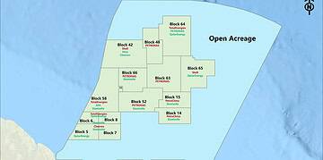 Suriname Offshore Acreage Blocks Map 081025 Chevron Suriname Exploration start deze maand met de exploratieboring Korikori-1 in het ondiepe offshoregebied van Suriname. Het boorplatform Noble Regina Allen wordt in de eerste helft van oktober verwacht. De werkzaamheden duren circa negentig dagen en moeten de aanwezigheid van olie en gas bevestigen...