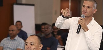 Total X MAS 1 Er is een permanente taskforce opgericht die de verdere ontwikkeling van de Surinaamse maritieme dienstensector moet aanjagen en praktische knelpunten direct moet oplossen...