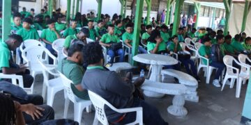 WhatsApp Image 2025 10 02 at 10.39.48 Het nieuwe trainingsjaar 2025-2026 van de Stichting Arbeidsmobilisatie en Ontwikkeling (SAO) is woensdag officieel van start gegaan. Onderminister van Volksgezondheid, Welzijn en Arbeid (VWA), Raj Jadnanansing, gaf het startsein...