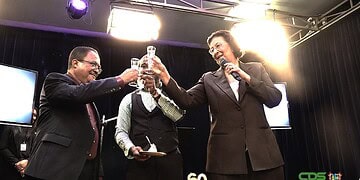 WhatsApp Image 2025 10 17 at 16.49.35 De Surinaamse Televisie Stichting (STVS) vierde vrijdag 17 oktober haar 60-jarig bestaan in aanwezigheid van president Jennifer Geerlings-Simons, vicepresident Gregory Rusland en minister Marinus Bee. Het jubileum markeert zes decennia nieuws, educatie en ontspanning sinds de oprichting op 20 oktober 1965.