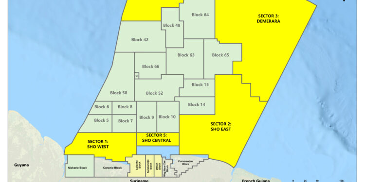 5. Sectors Map PR OpenDoor Offering Staatsolie Maatschappij Suriname N.V. heeft maandag 24 november 2025 officieel een zogeheten Open-Door Offering gelanceerd voor de olie- en gasexploratie in het Surinaamse offshoregebied. Daarmee gaan nieuwe blokken in het Guiana Basin – een van de meest productieve olie- en gasprovincies ter wereld – open voor geïnteresseerde bedrijven.