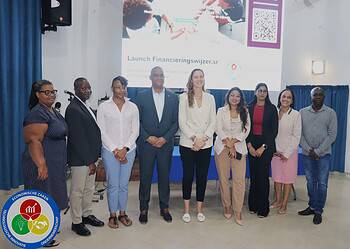 574918568 1243163211178334 1439257482022267062 n Het ministerie van Economische Zaken, Ondernemerschap en Technologische Innovatie (EZOTI) heeft dinsdag 4 november 2025 in de ballroom van het Lallarookh-gebouw de website Financieringswijzer.sr officieel gelanceerd. Het online platform moet ondernemers en startende bedrijven in Suriname beter wegwijs maken in de beschikbare financieringsmogelijkheden.