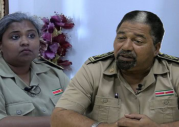 DC Ilahibaks en Budike Beide districtscommissarissen pleiten daarnaast voor meer bewustwording in de samenleving. Door afval zelf op te ruimen of in de aanwezige vuilnisbakken te deponeren, kan volgens hen al een grote bijdrage worden geleverd aan een schoner Paramaribo.