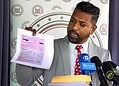 Harish Monorath 001 De gelden die onrechtmatig zouden zijn gestort voor minister van Justitie en Politie, Harish Monorath, zijn inmiddels teruggestort op de rekening van de staat. Dat verklaarde de bewindsman voorafgaand aan de vergadering van de Raad van Ministers. “Daarop heb ik persoonlijk toegezien en ik heb erop gestaan dat het meteen werd verwerkt,” benadrukte hij.
