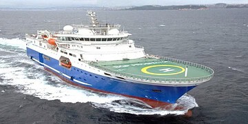 RV BGP Prospector Voor de kust van Saramacca en Coronie is op 20 november 2025 het seismisch onderzoek in het zogenoemde ‘Shallow Offshore’ gestart. Het project wordt uitgevoerd door Staatsolie Maatschappij Suriname N.V. in samenwerking met het Chinese Bureau of Geophysical Prospecting (BGP Offshore) en het Noors/Amerikaanse Tomlinson Geophysical Services (TGS).