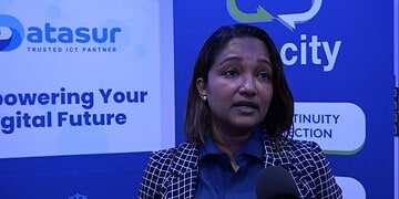 Soekha De ICT-professional was afgelopen week voor een ICT summit in Suriname met partners van het bedrijf Velocity op uitnodiging van Datasur. De deskundige stelt dat Suriname ook in een stroomversnelling is geraakt wat betreft digitale innovatie, net als de rest van de wereld.