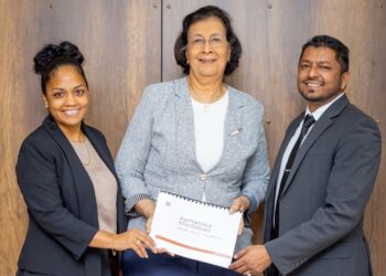 1 e1766107629672 De Staatsraad versterkt personeel, verbetert processen en werkt aan transparantie. Ontdek hoe deze stappen het bestuur in 2026 gaan verbeteren. Lees verder voor details!