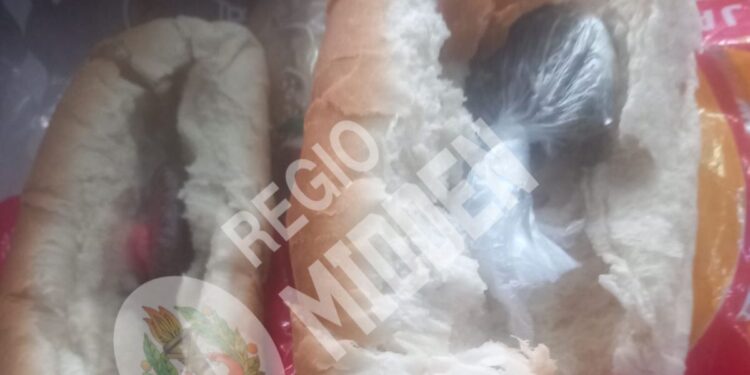 594070352 122299783514011040 4040896999918053503 n e1764876920111 Bij een controle op politiebureau Santo Boma werd in aangepaste voeding voor een gedetineerde vermoedelijke drugs aangetroffen. De vrouw die het pakketje bracht, is aangehouden en het onderzoek loopt verder - Lees meer en laat een reactie achter...