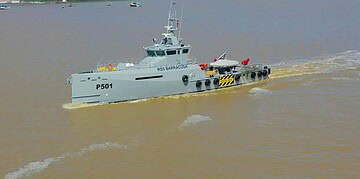 594558775 122228462120121783 2066726642499720331 n Bij het incident raakte de machinist gewond; hij liep een armfractuur op. Volgens Defensie is hij ter plekke meteen medisch behandeld.