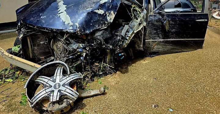 606038369 705117242679122 2463966134472534105 n Een dronken bestuurder veroorzaakte een ernstig ongeval in Nickerie, waarbij een passagier gewond raakte. Lees verder voor alle details en updates.