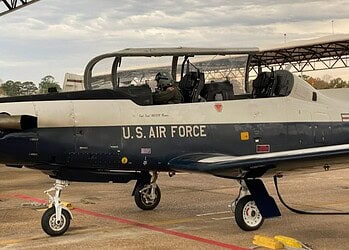 607727623 1324284046399230 1435310664312091795 n Kapitein Donovan Wolff voltooide zijn eerste solovlucht in de VS, een belangrijke stap in zijn opleiding. Lees verder en ontdek zijn bijzondere prestatie!