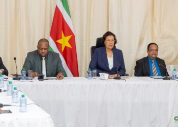 999edab3 aa72 48c5 87d7 ccade8cbc73c President Simons sluit plegers van zedendelicten uit van Srefidensi-gratie om slachtoffers te beschermen. Lees verder voor meer over deze belangrijke beslissing.