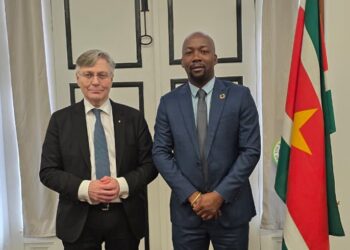 IMG 20251216 WA0016 e1766014195627 Finland en Suriname verkennen samen duurzame energie en nieuwe mineralen. Ontdek hoe deze samenwerking kansen biedt voor een groene toekomst. Lees het volledige artikel!